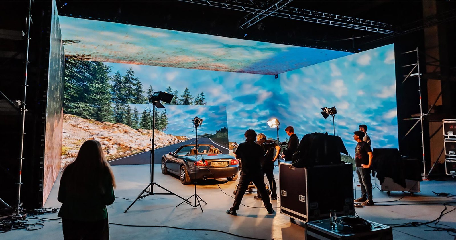 LED Screen Rental Dubai | Indoor & Outdoor LED Display Hire UAE | LED Screens Dubai 23 Event Live Streaming + LED Integration